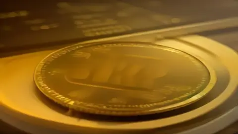 ریپل سقوط کرد؛ قیمت XRP دوباره زیر مرز یک دلار قرار گرفت — سرمایم